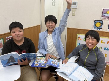 イーオンキッズ中村公園校、小学生クラスの様子