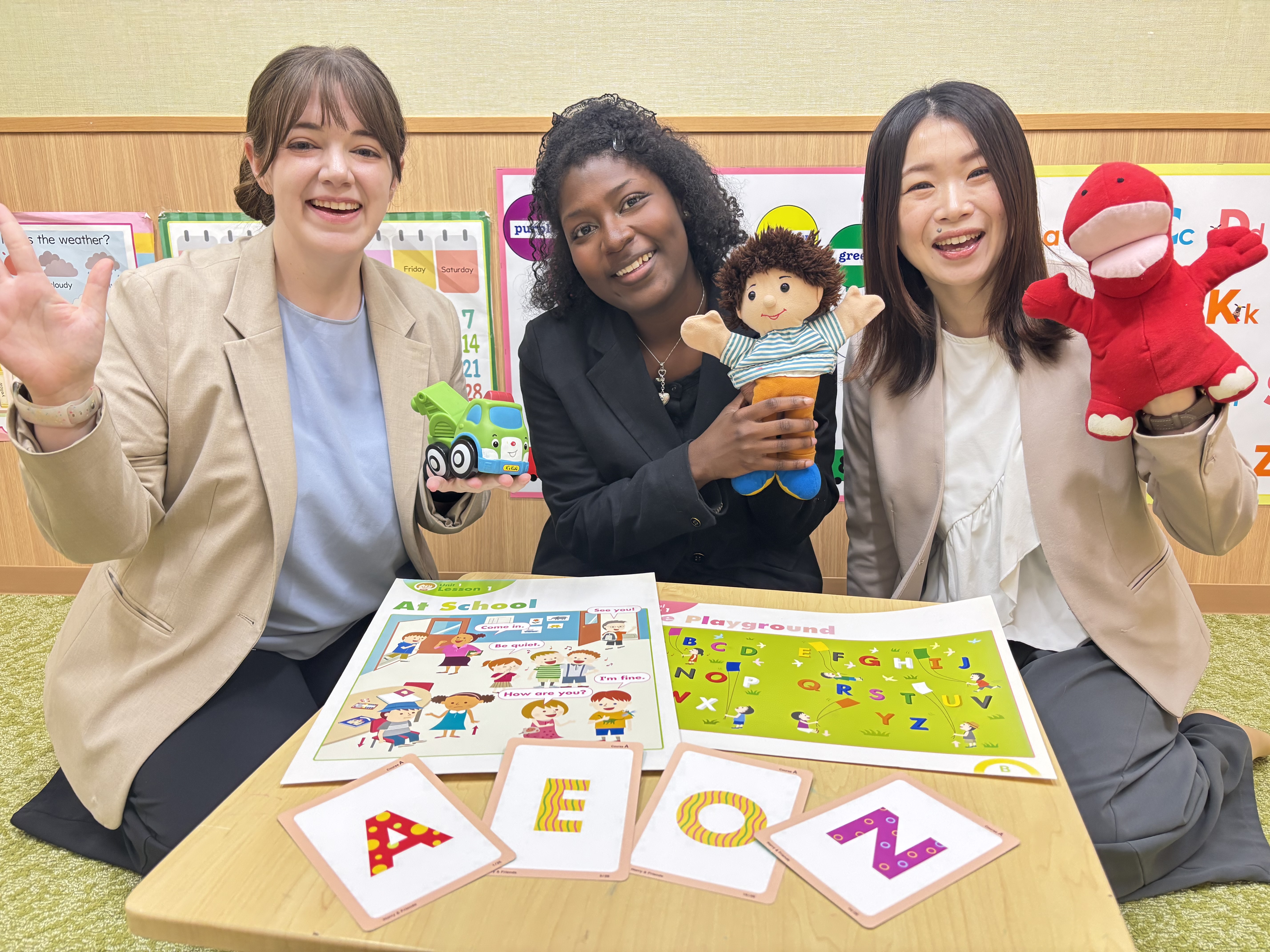 イーオンキッズ刈谷校は、お子さまが安心してレッスンにお通いいただけるように、スタッフ・講師がサポートしています。