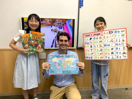 小学生も楽しみながら英語を習得できます！