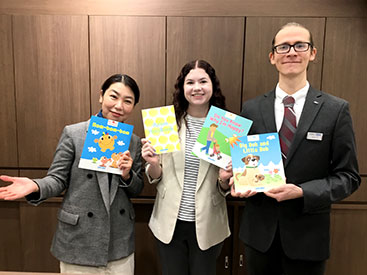 イーオンキッズ福井校では、講師が楽しく英会話を身につけるお手伝いをします。