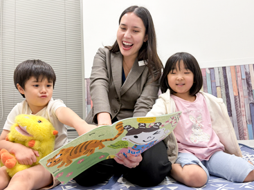 イーオンキッズ天神校で初めてのお子様も楽しくレッスン！