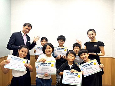 イーオンキッズ大橋校なら、レッスンで身につけた英語力で小学校の授業も安心です。