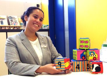 イーオンキッズ前橋校の講師は、親しみやすく明るい雰囲気です。