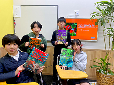 イーオンキッズ福山校では、将来に直結する実践的な英語力が身につきます。