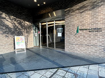 イーオンキッズ緑井スカイステージ校は、駅近で通いやすい環境です。