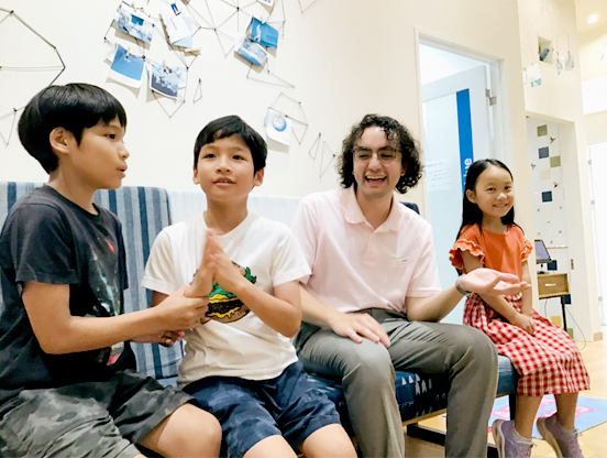 イーオンキッズ広島T-SITE校なら、中学生が学校の英語授業に自信を持てるスキルを習得できます。