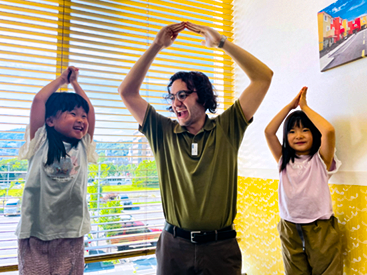 イーオンキッズ広島T-SITE校のスタッフが、生徒様の学びを全力でサポートします。