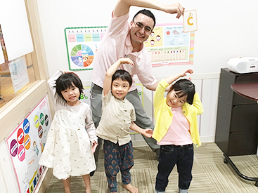 イーオンキッズ広島T-SITE校のスタッフが、生徒様の学びを全力でサポートします。