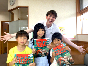 イーオンキッズ東広島校なら、小学生が学校の英語授業に自信を持てるスキルを習得できます。