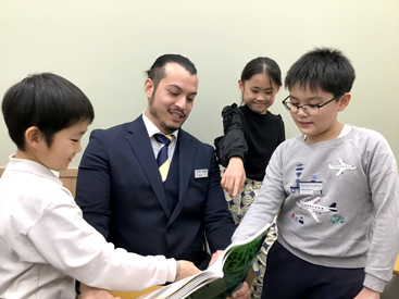 イーオンキッズ福山校では、将来に直結する実践的な英語力が身につきます。