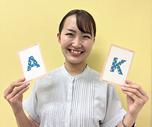 イーオン札幌本校の日本人講師のKasumi先生。