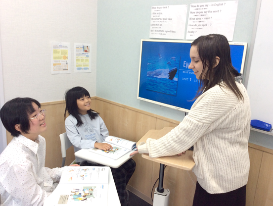 イーオン札幌栄町校は外国人講師・日本人、バイリンガル講師がダブルでしっかりサポートします。コミュニケーションスキルや文法対策もぐんぐんUPします。