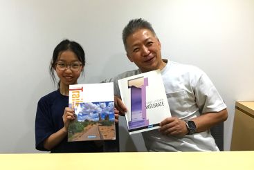 イーオンキッズフィール旭川校の、親子で通学されているお子様。
