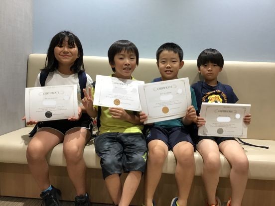 イーオンキッズフィール旭川校では、小学生が楽しみながら英語を学ぶことができます。