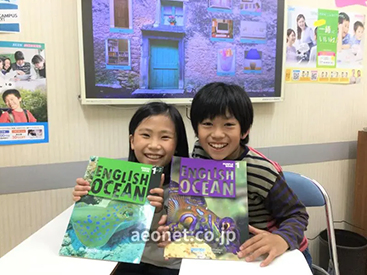 イーオンキッズ名谷パティオ校はご家族やお友達と通学される方が多いです。