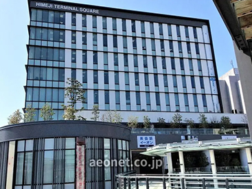 イーオンキッズ姫路ターミナルスクエア校は、便利な立地で通学が快適です。