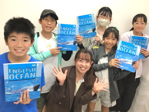 イーオンキッズ西宮北口校では小学校、高学年のお子様にも楽しんでレッスンにお通いいただいてます。
