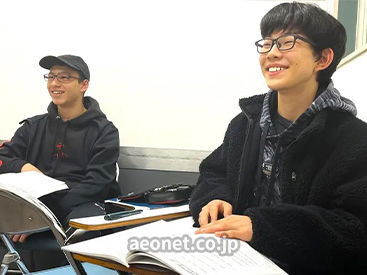 イーオンキッズつくば桜校の中学生クラスの様子。