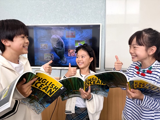 イーオンキッズつくば駅前校では、小学校英語教科科に向けて中学年からの英会話スタートが増えています。