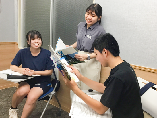 イーオンキッズ鶴見校なら、中学生が資格試験にも対応できる英語力を習得できます。