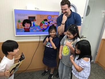 イーオンキッズ小田原駅前校なら、小学生が楽しく英語を学べるレッスンをご用意！