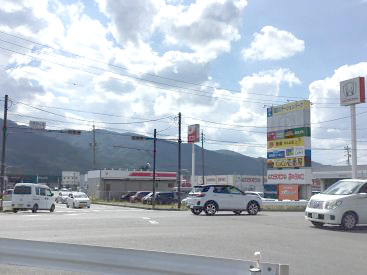 諏訪ステーションパーク校の道順写真1。諏訪ステーションパーク校は諏訪ステーションパーク内です。