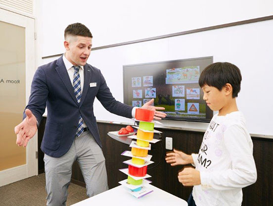 イーオンラブラ2新潟本校はアメリカ出身講師もいます