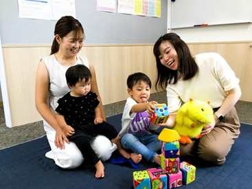 イーオンキッズ守口校では、生徒様に最適なオリジナル教材を使っています。