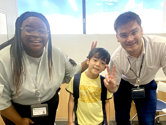 イーオンキッズ浦和コルソ校の講師は、いつも明るく元気でフレンドリーです。