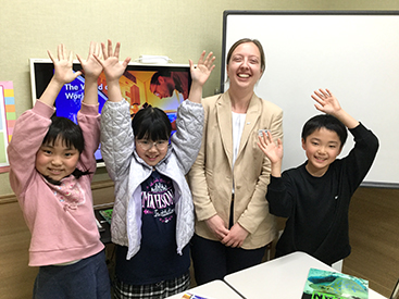 イーオンキッズ出雲校のスタッフが、生徒様の学びを全力でサポートします。