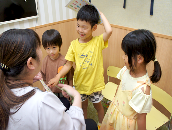 イーオンキッズ徳島校は幼児さんのクラスが大人気！