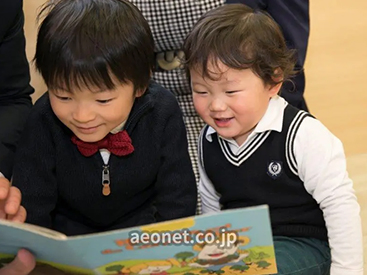 イーオンキッズ目白校は、歌ありカードあり工作あり！盛りだくさんの楽しいレッスン！