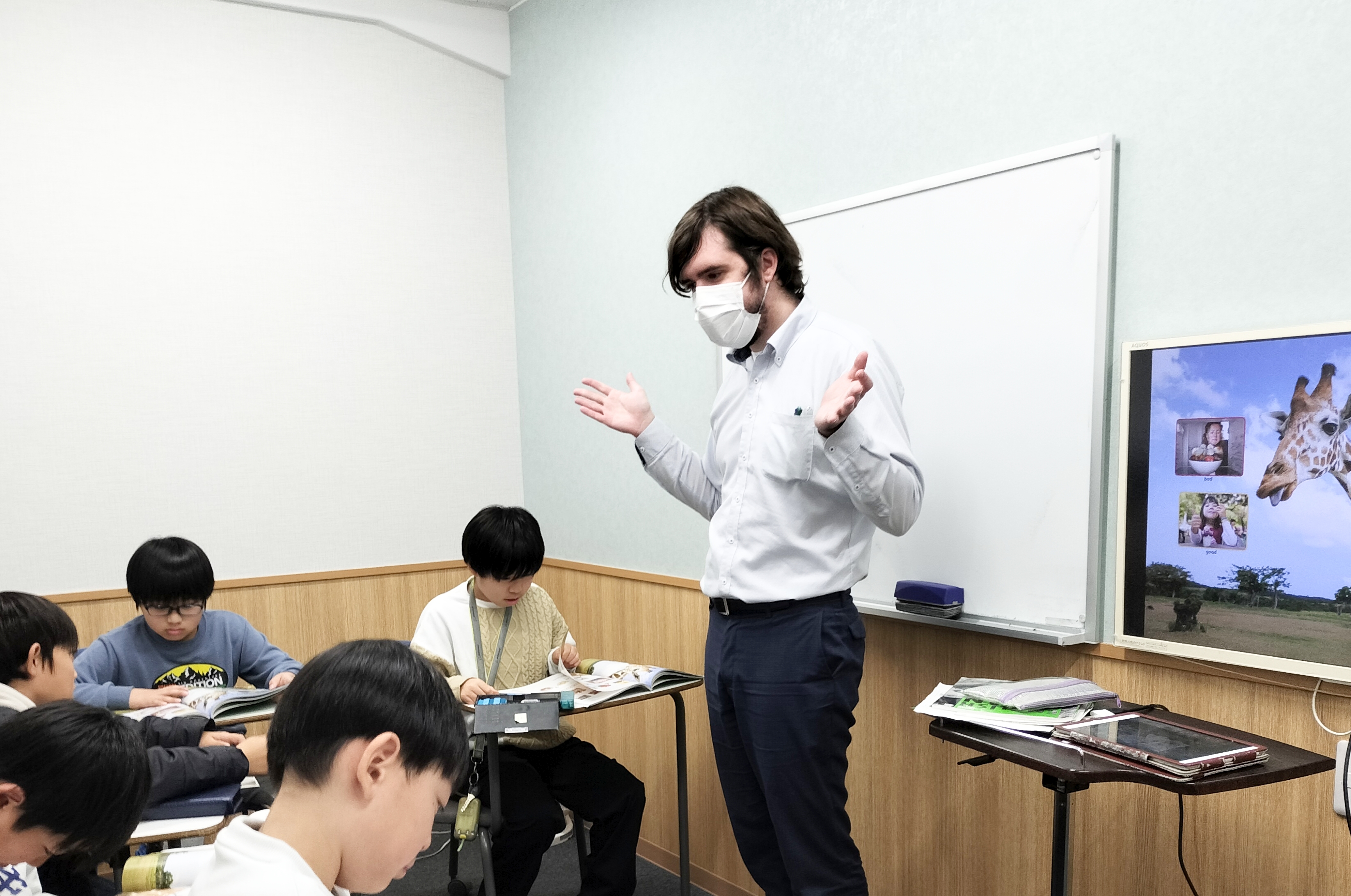 イーオンキッズ品川駅前校は、普段のレッスン＋マンツーマンレッスンで苦手克服・資格対策する方が増えてます。