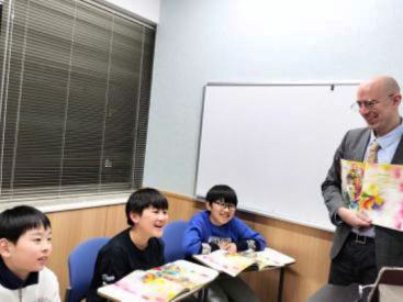 イーオンキッズ品川駅前校は、普段のレッスン＋マンツーマンレッスンで苦手克服・資格対策する方が増えてます。