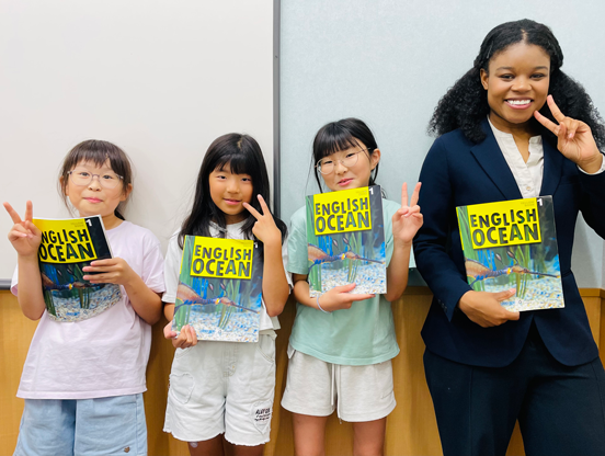 イーオンキッズ昭島校なら、小学生から始めることで将来につながる英語力を身につけられます。
