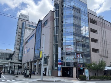 イーオンキッズマリエ富山校の外観。