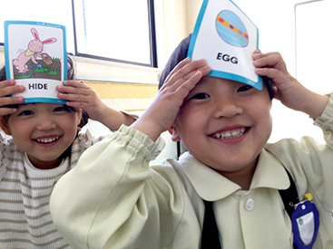 イーオンキッズ山口校は幼児さんから英語を始める方が多いです。