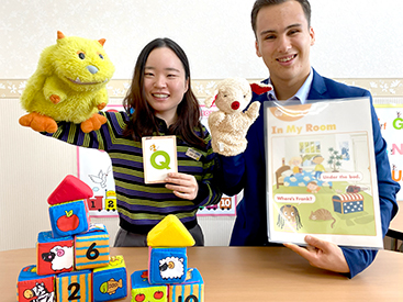 イーオンキッズ岩国校スタッフが、生徒様を安心して学べるようサポートします