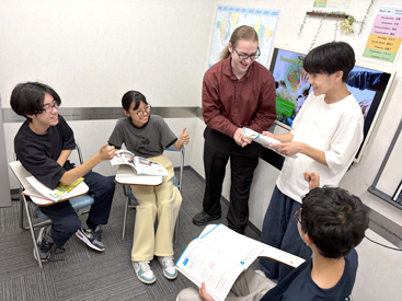 イーオンキッズ下関ゆめシティ校のスタッフが、生徒様の学びを全力でサポートします。