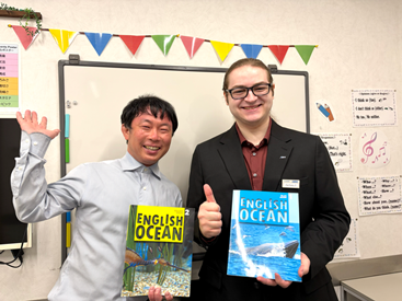 イーオンキッズ下関ゆめシティ校なら、ベテラン講師がいるからはじめての英語も安心です。