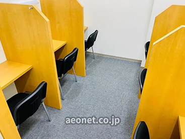 イーオン赤池校では、学習ブースを営業時間中は制限なく使えます。