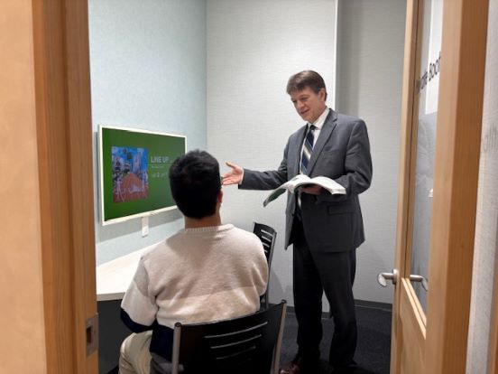 イーオン豊橋校には、マンツーマンレッスン専用ルームがあります。