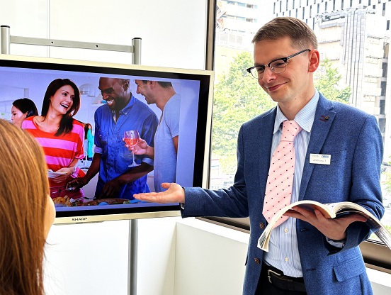 イーオン名駅校のスタッフが、生徒様をしっかりバックアップします。