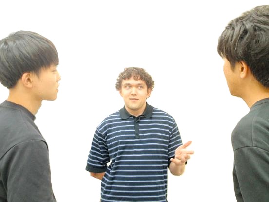 【生きたビジネス英語を身に付ける】クオリティの高い英会話学習をイーオン 黒川校で実現！