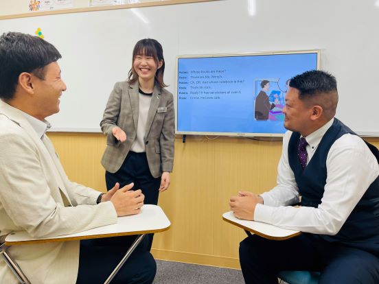 イーオン鳴海校では、ビジネスでも使える英語を身に着けることができます。