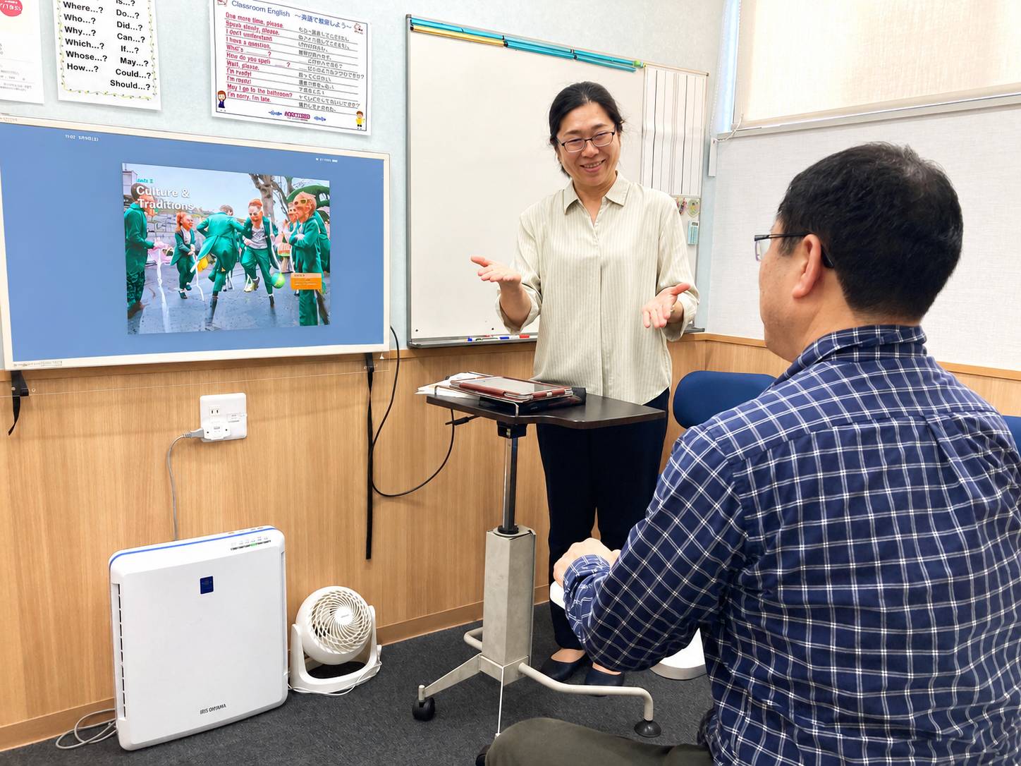 イーオン西尾校では、大人の英会話をしっかりサポートます。