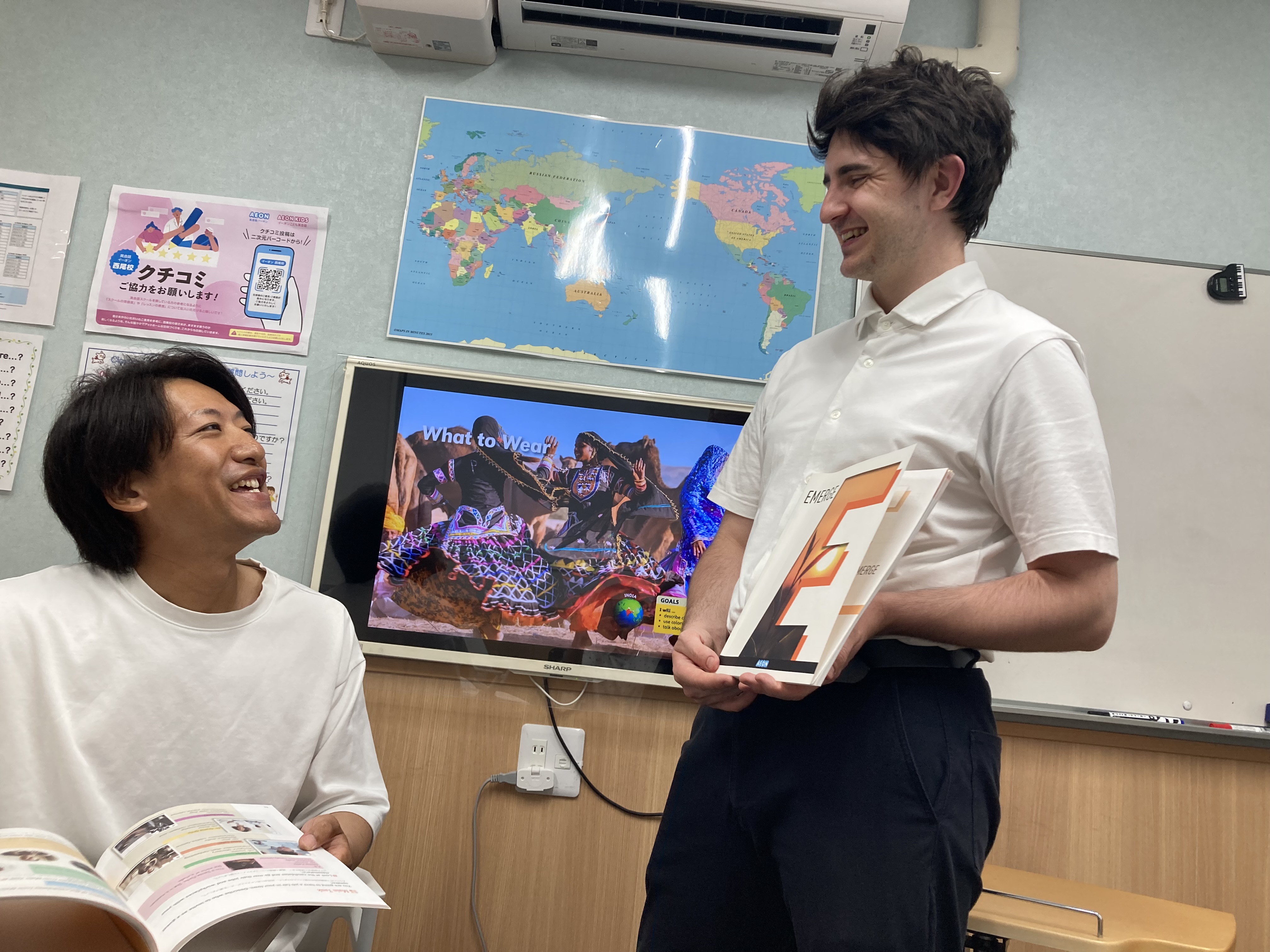 イーオン西尾校ではネイティブ講師と日常会話練習が沢山出来ます。