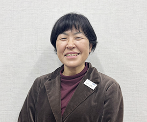 イーオン岡崎南校の日本人講師兼マネージャーのTazuko先生。