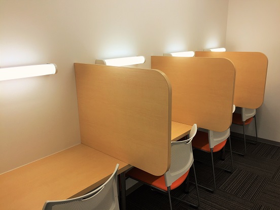 イーオン武生駅前校なら、OPEN中は自習室を自由にご利用いただけます。