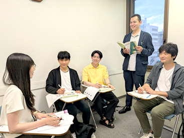 イーオン小倉校のスタッフは、生徒様の目標達成を全力で応援します。